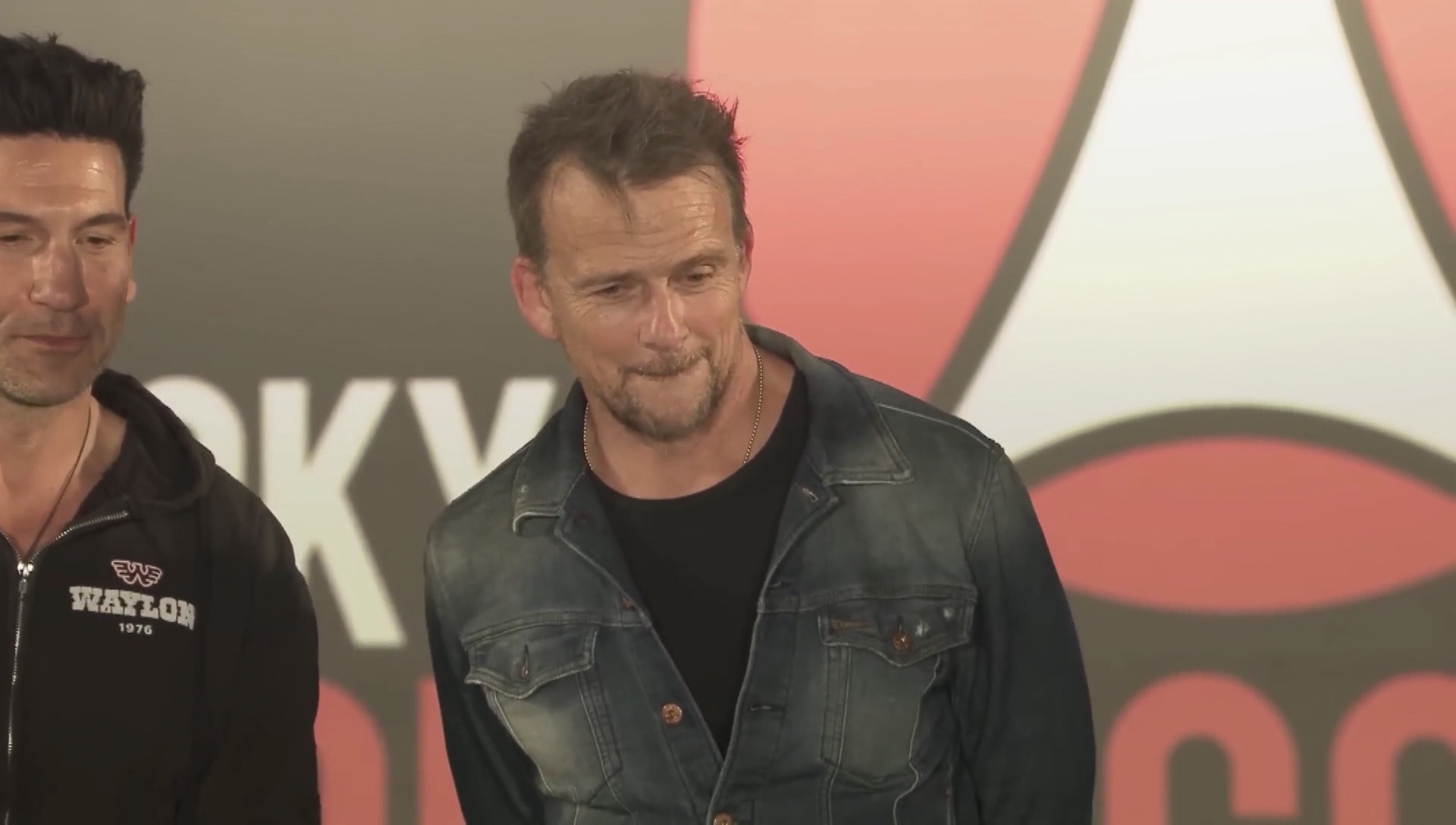 000_001_0530.jpeg 000_001_0530.jpeg