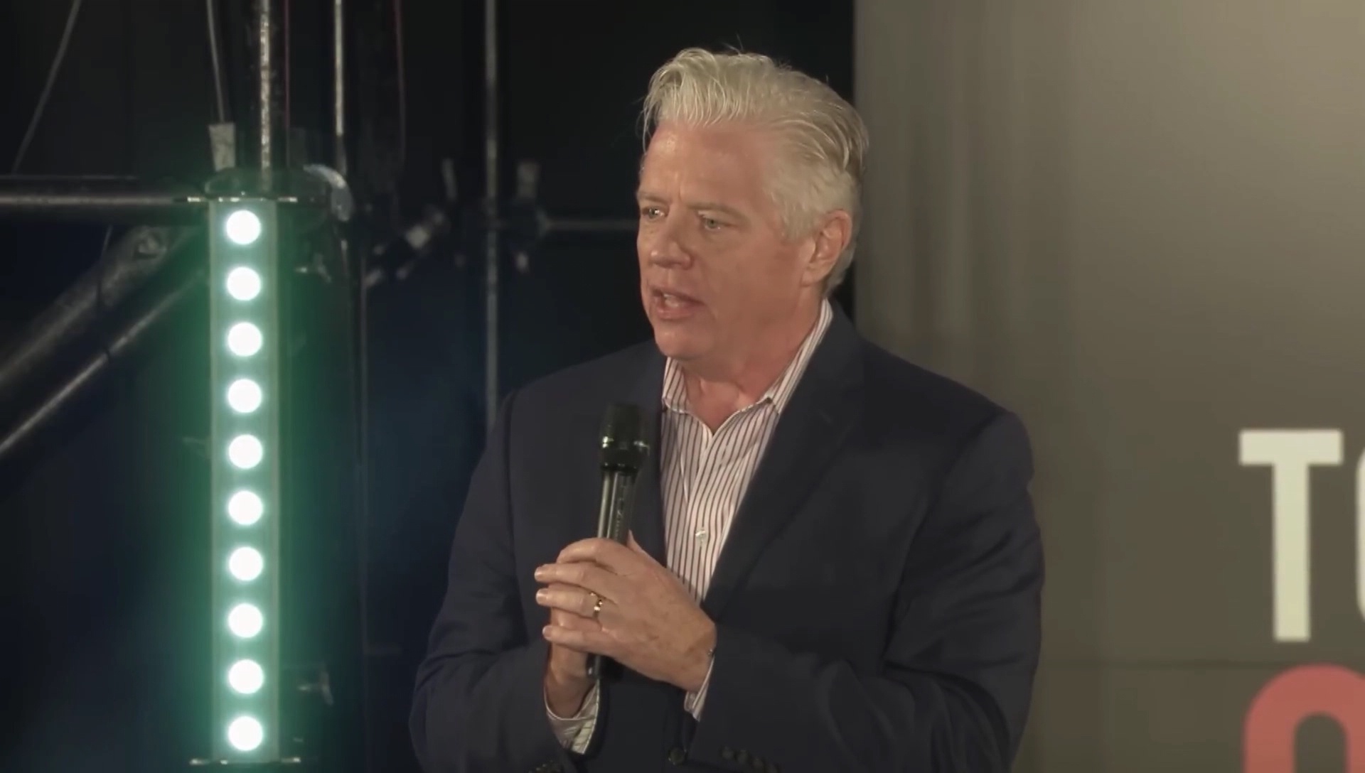 000_001_0643.jpeg 000_001_0643.jpeg