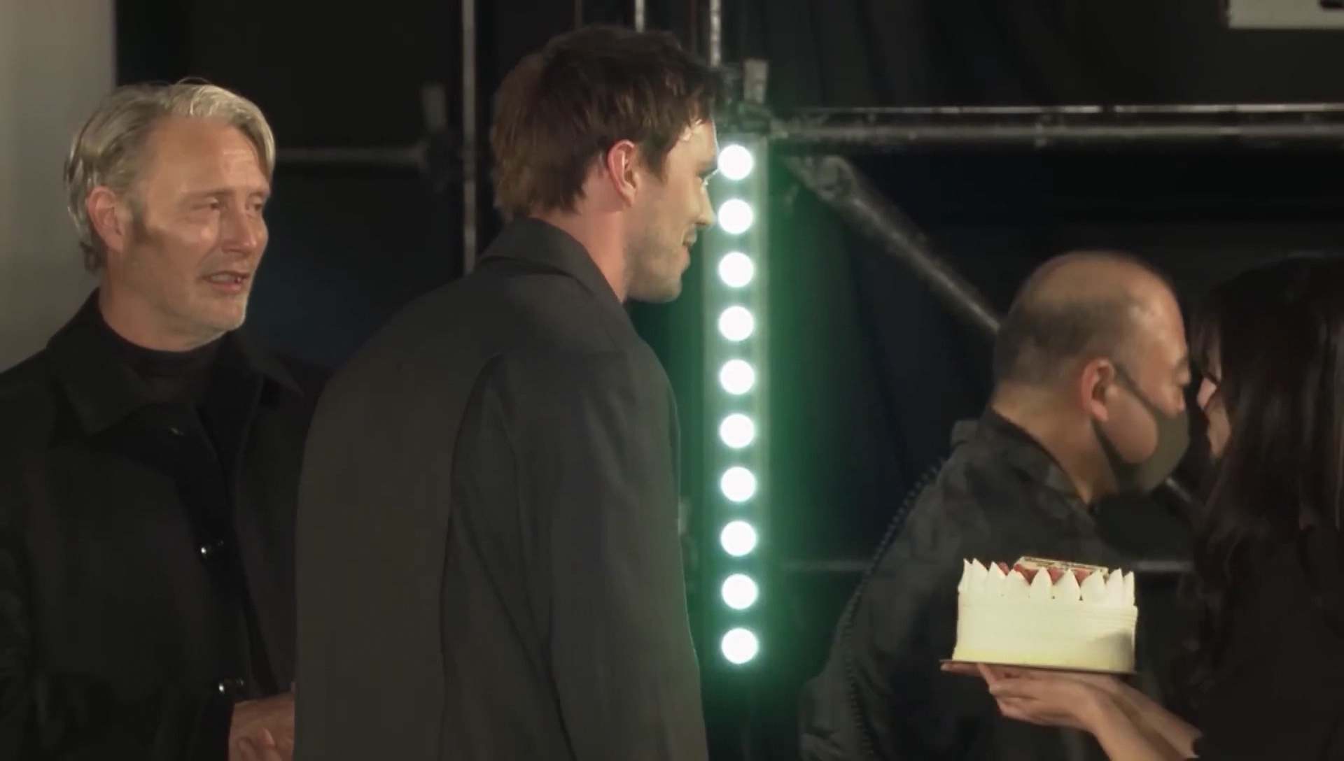 000_001_0813.jpeg 000_001_0813.jpeg