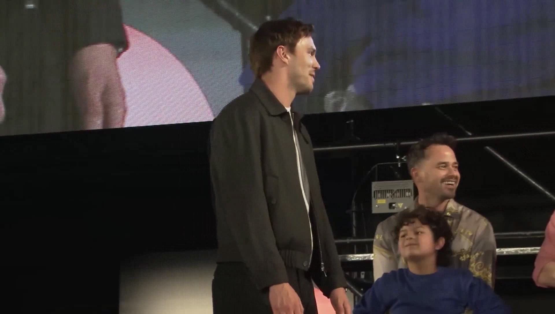 000_001_0821.jpeg 000_001_0821.jpeg