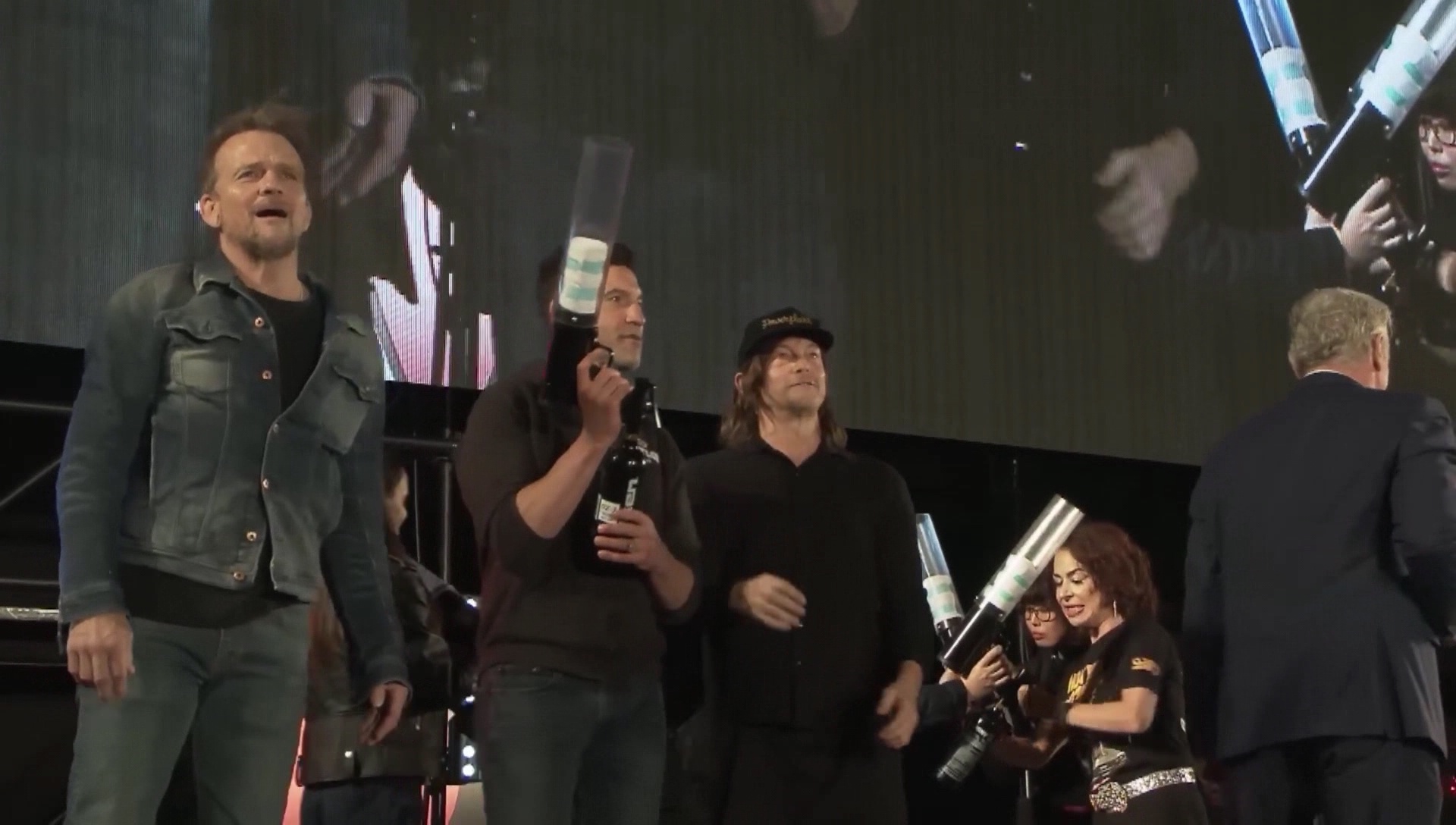 000_001_1085.jpeg 000_001_1085.jpeg