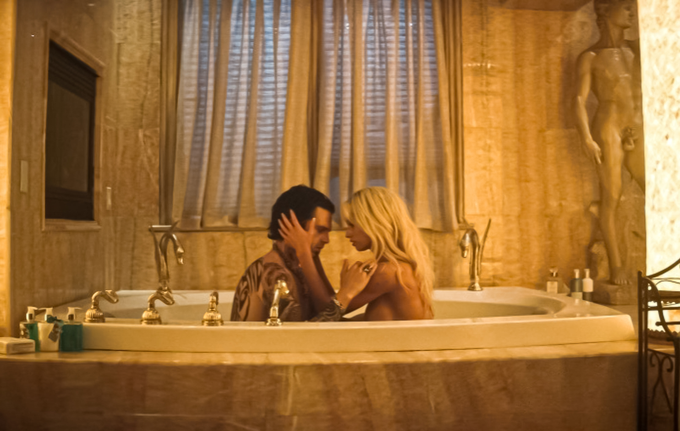 S1E02_034.jpg S1E02_034.jpg