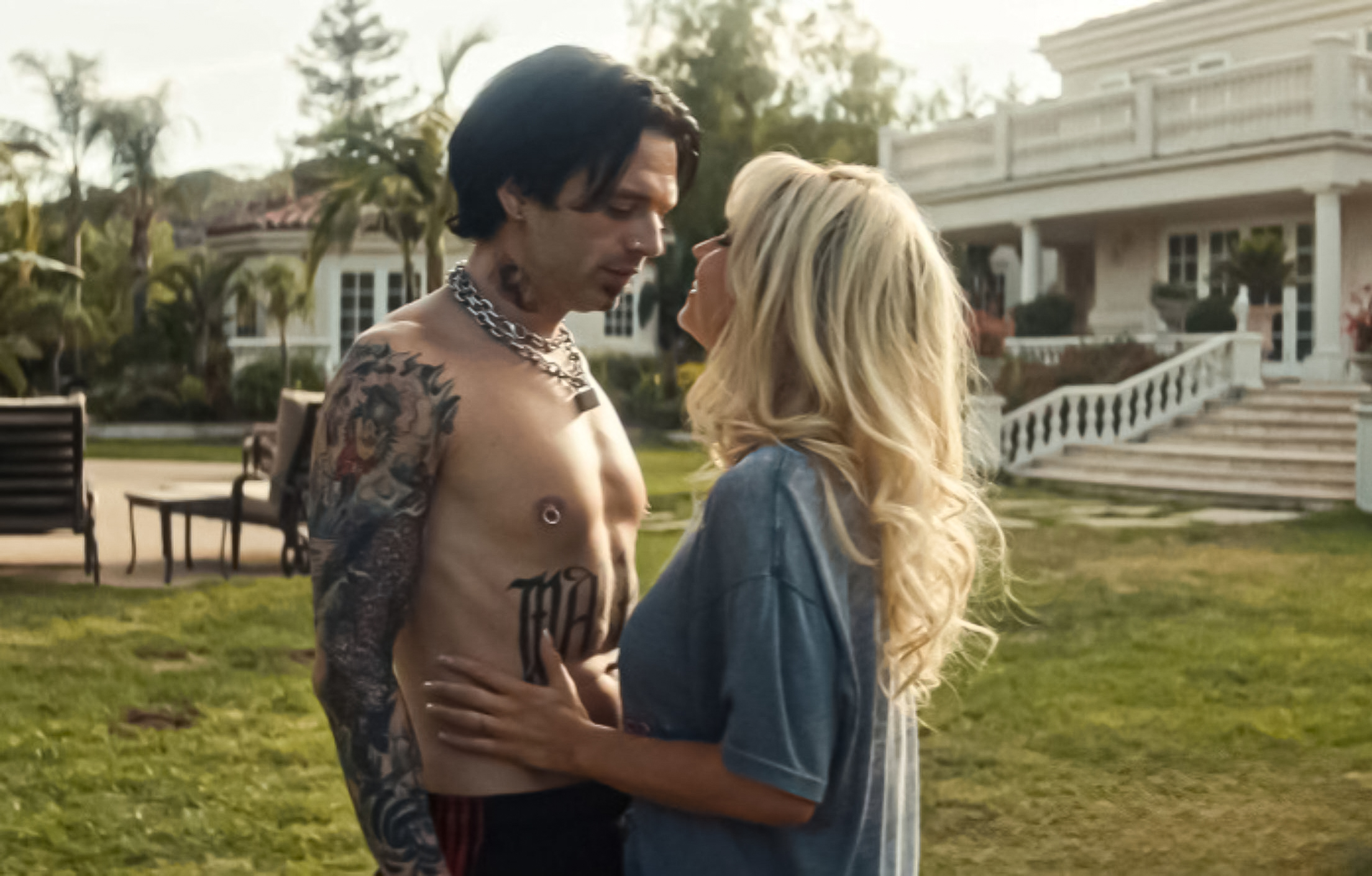 S1E02_042.jpg S1E02_042.jpg